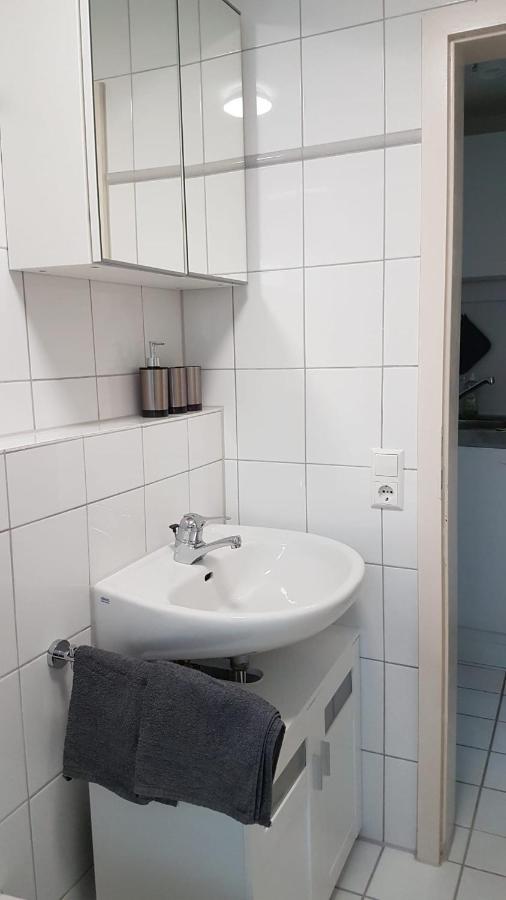 Ferien- Und Businessapartment I Modern Mit Wlan Und Parkplatz Nahe Zentrum, Automobil- Und Tech-Firmen, Messe Renningen Extérieur photo