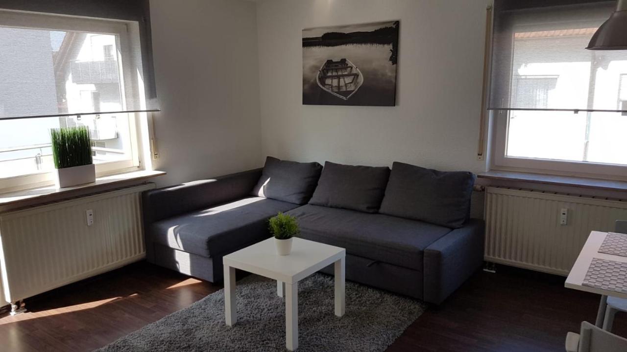 Ferien- Und Businessapartment I Modern Mit Wlan Und Parkplatz Nahe Zentrum, Automobil- Und Tech-Firmen, Messe Renningen Extérieur photo