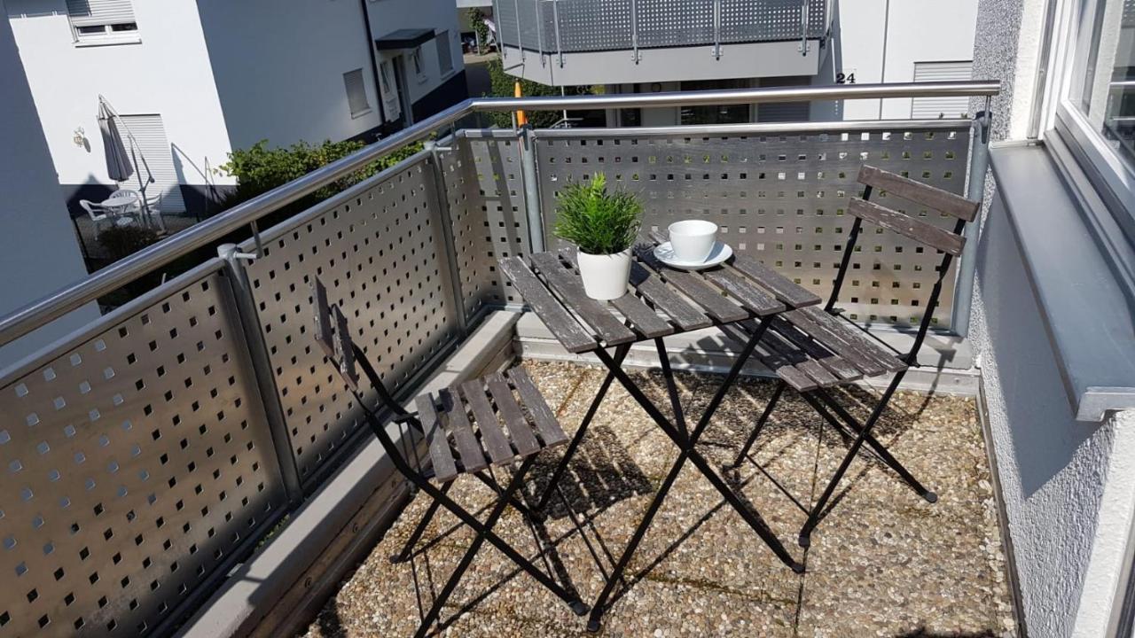 Ferien- Und Businessapartment I Modern Mit Wlan Und Parkplatz Nahe Zentrum, Automobil- Und Tech-Firmen, Messe Renningen Extérieur photo